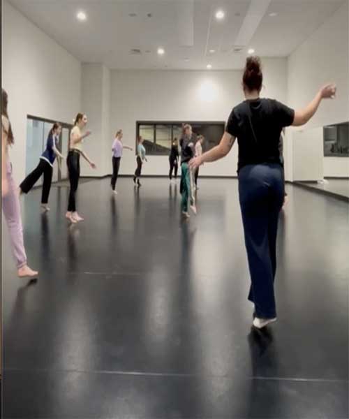 illustration de danse contemporaine